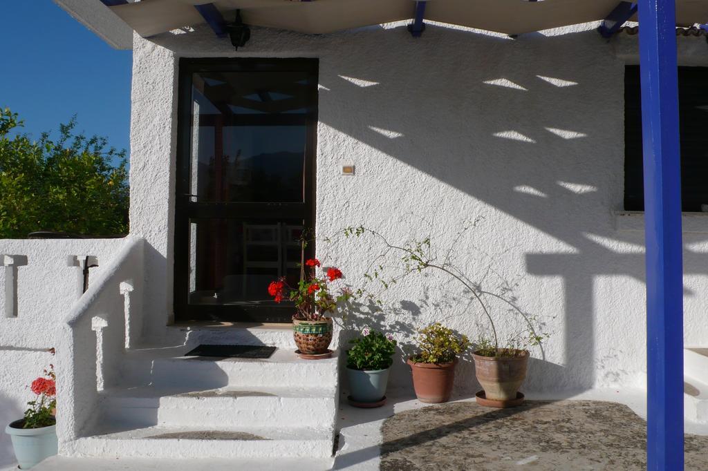 Stefanos Garden Apartment Armenoi  Phòng bức ảnh